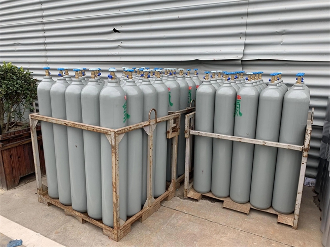 �������������������͹�˾